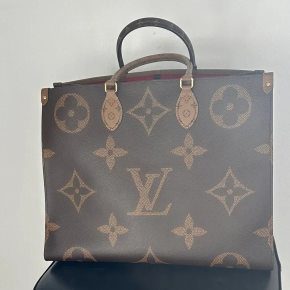 Louis Vuitton Monogram Reverse On The Go GM - Picture 2 of 14